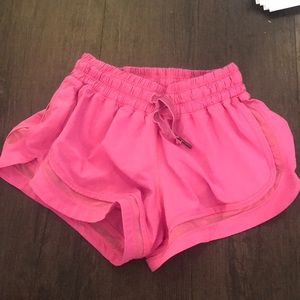 Lululemon Hotty Hot short